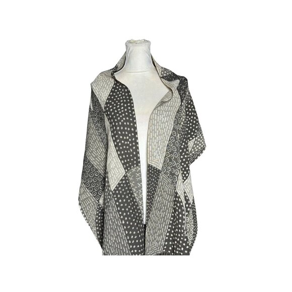 Accessories - Handmade Mudcloth Ruana Gray and Black Geometric Handwoven Shawl Malian Bogolan